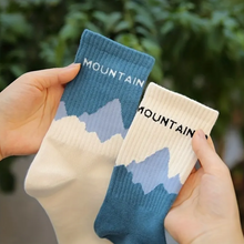 Lade das Bild in den Galerie-Viewer, Mountain Socken | 4 Paar