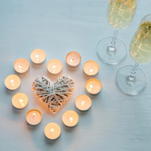 Lade das Bild in den Galerie-Viewer, Citronella-Duftkerzen | 24 Stück