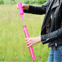 Lade das Bild in den Galerie-Viewer, Seifenblasenschwert