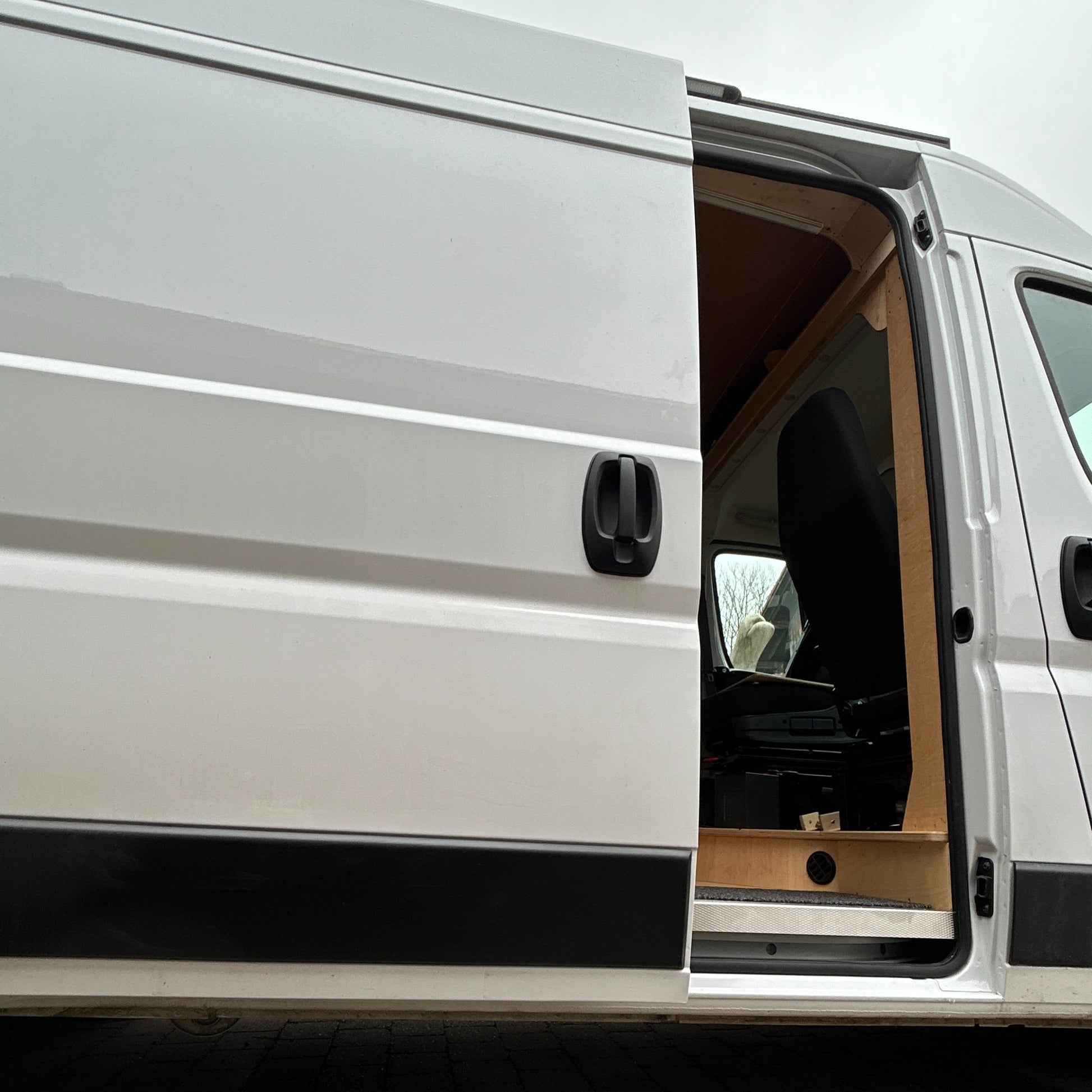 Türstopper Camper aus robustem Kunststoff für Fiat Ducato